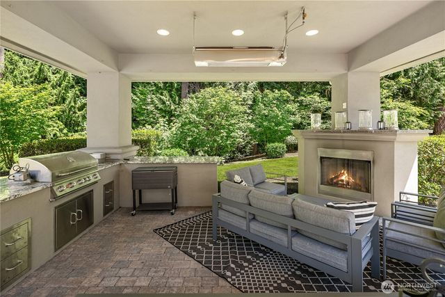 18049 NE 143rd Place, Woodinville, WA 98072