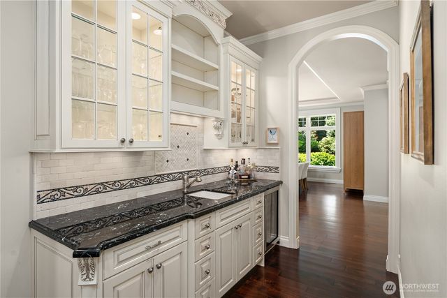 18049 NE 143rd Place, Woodinville, WA 98072