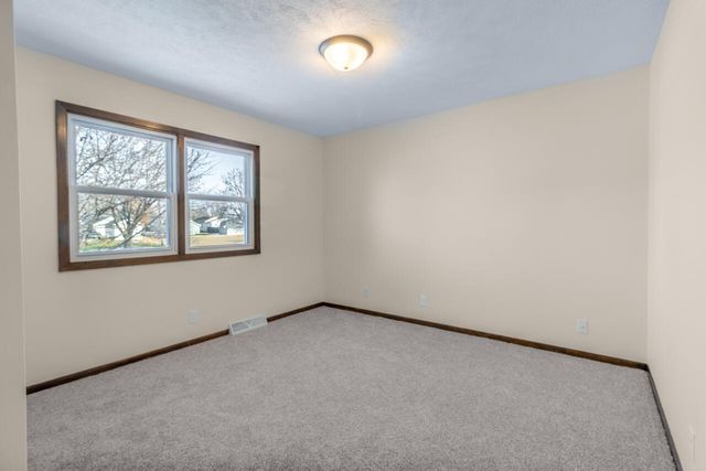 3129 6TH Avenue, Council Bluffs, IA 51501