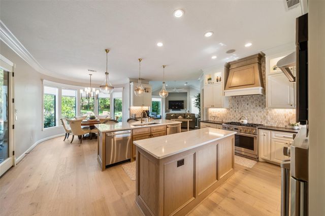 123 Bentwater Bay Drive, Montgomery, TX 77356