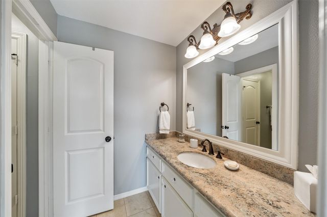 123 Bentwater Bay Drive, Montgomery, TX 77356