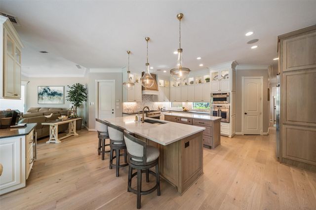 123 Bentwater Bay Drive, Montgomery, TX 77356