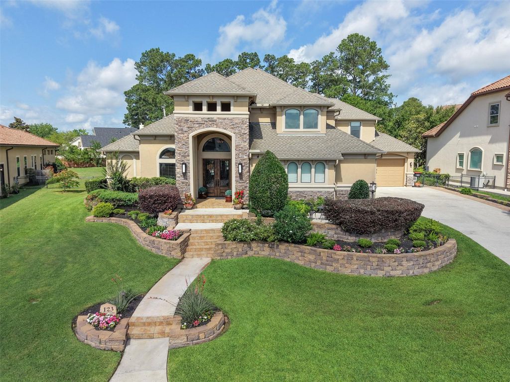123 Bentwater Bay Drive, Montgomery, TX 77356