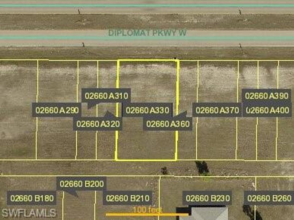 124 Diplomat PKWY W, Cape Coral, FL 33993