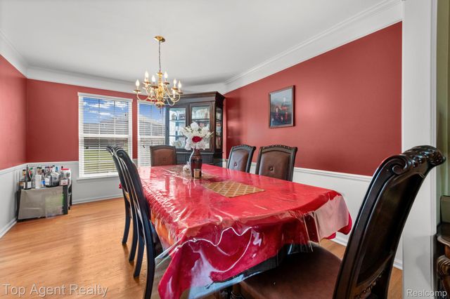 33780 Stonecrest Drive, Sterling Heights, MI 48312