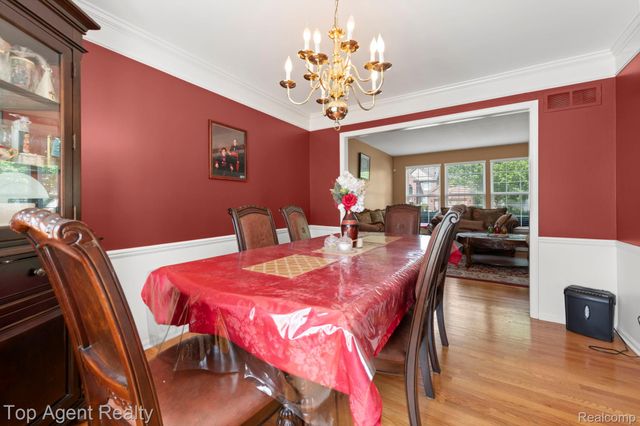 33780 Stonecrest Drive, Sterling Heights, MI 48312