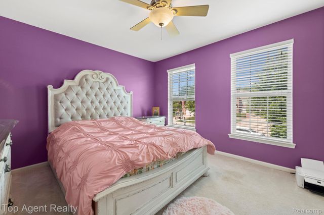 33780 Stonecrest Drive, Sterling Heights, MI 48312