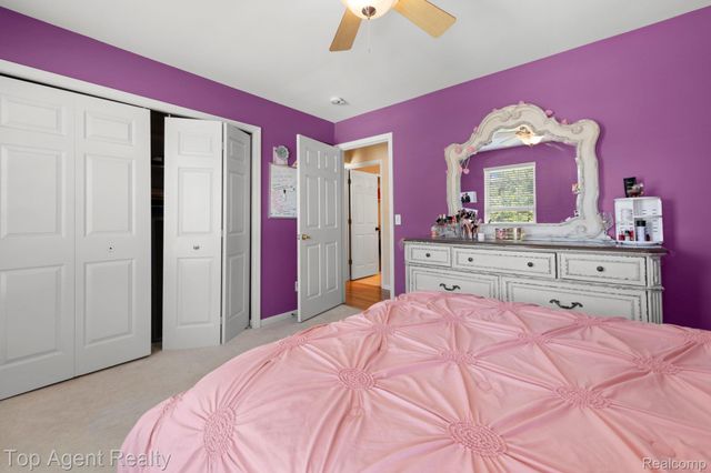 33780 Stonecrest Drive, Sterling Heights, MI 48312