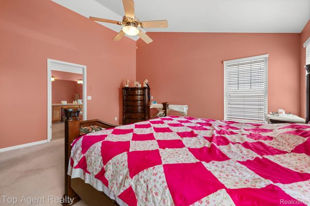 33780 Stonecrest Drive, Sterling Heights, MI 48312