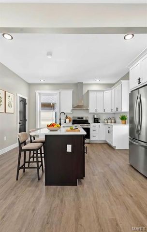 5843 Enright Avenue, St Louis, MO 63112