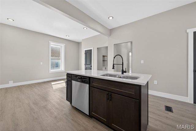 5843 Enright Avenue, St Louis, MO 63112