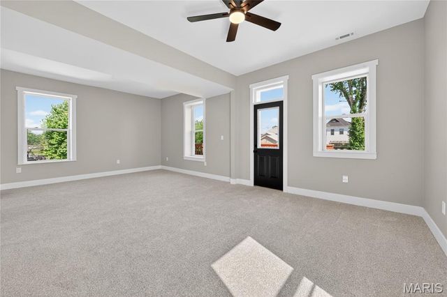5843 Enright Avenue, St Louis, MO 63112