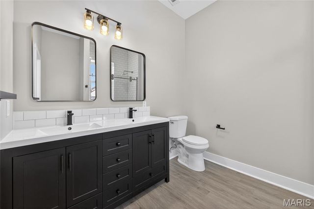 5843 Enright Avenue, St Louis, MO 63112
