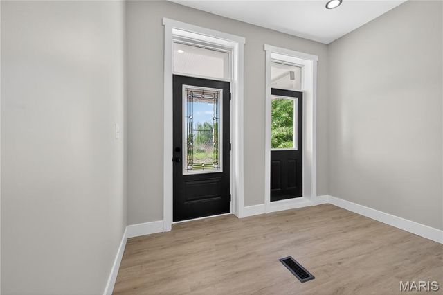 5843 Enright Avenue, St Louis, MO 63112