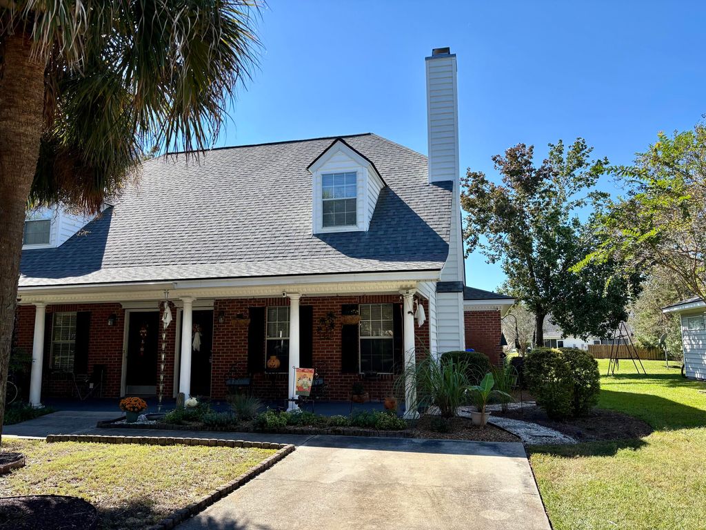 3053 Queensgate Way, Mount Pleasant, SC 29466