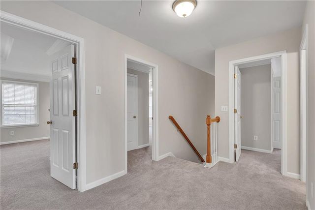 880 Walnut Creek Drive NW, Lilburn, GA 30047