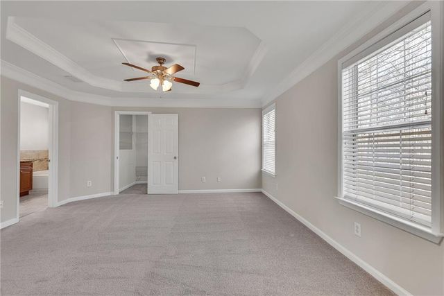 880 Walnut Creek Drive NW, Lilburn, GA 30047