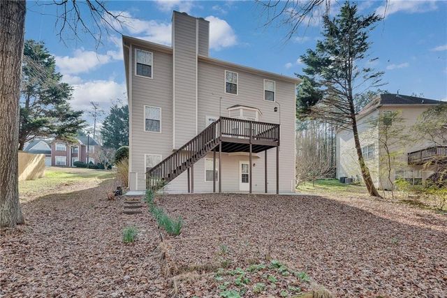 880 Walnut Creek Drive NW, Lilburn, GA 30047