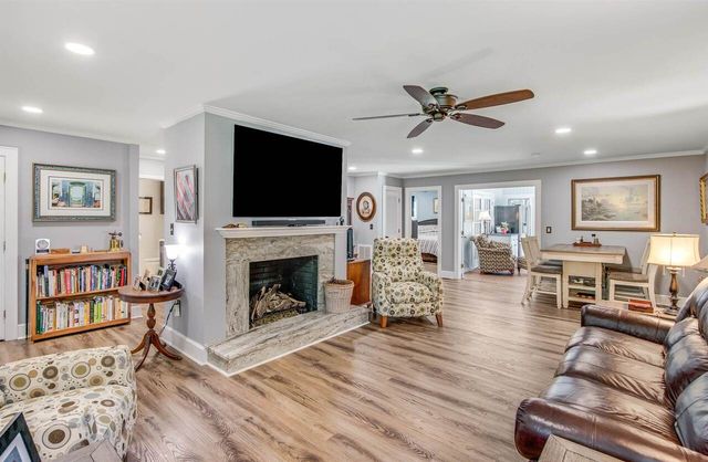 364 Ridgewood Drive, Hartwell, GA 30643