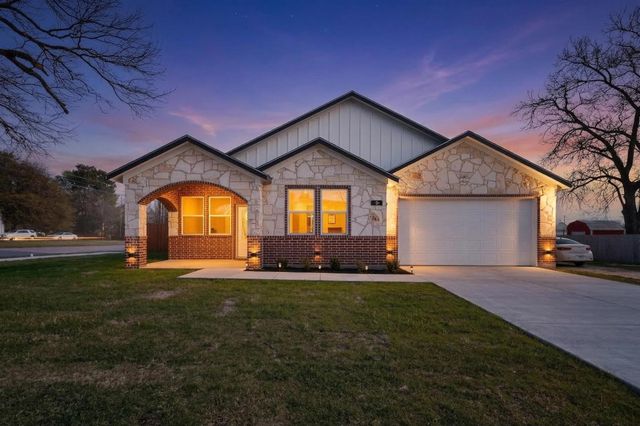 106 Jones Street, Terrell, TX 75160