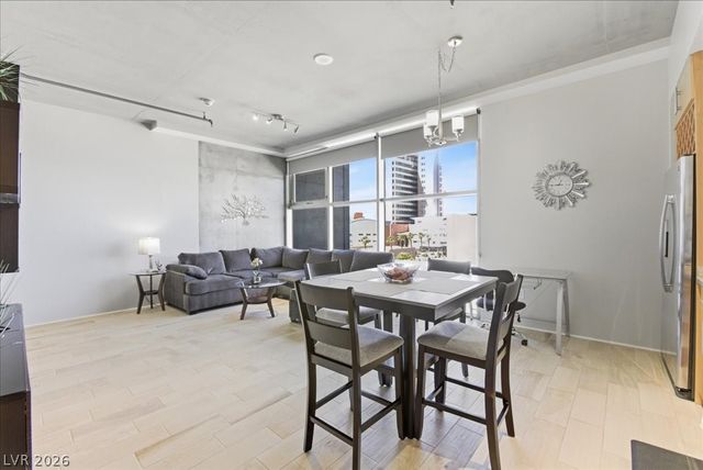 353 East Bonneville Avenue 601, Las Vegas, NV 89101