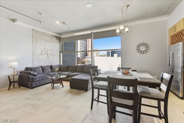 353 East Bonneville Avenue 601, Las Vegas, NV 89101
