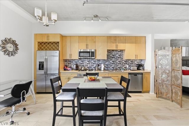 353 East Bonneville Avenue 601, Las Vegas, NV 89101