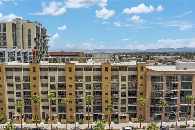 353 East Bonneville Avenue 601, Las Vegas, NV 89101