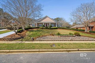 2606 E Charleston Oaks Drive, Mobile, AL 36695