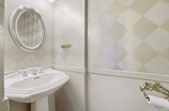 3900 Creek Spg, San Antonio, TX 78230