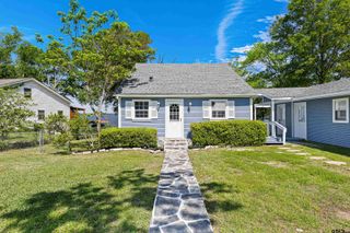 20505 Flat Creek Drive, Chandler, TX 75758