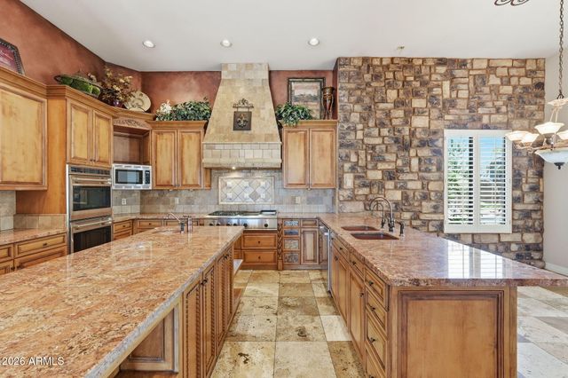 2780 W LAREDO Place, Chandler, AZ 85224
