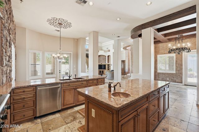 2780 W LAREDO Place, Chandler, AZ 85224