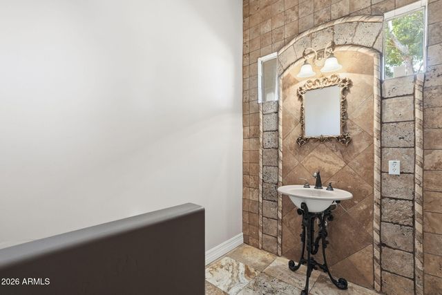 2780 W LAREDO Place, Chandler, AZ 85224