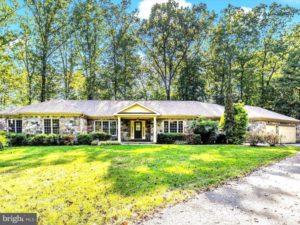 11589-A NOR RAY CIR, Ijamsville, MD 21754