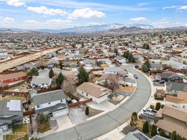 706 Strauss Court, Sun Valley, NV 89433