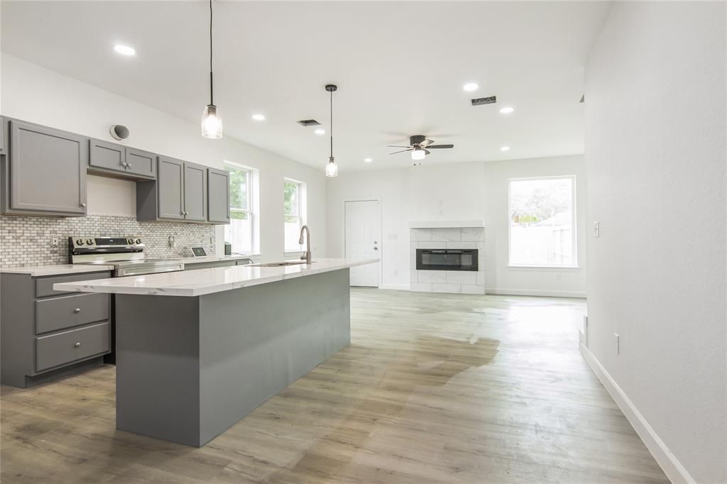 2305 Sakowitz Street A, Houston, TX 77020