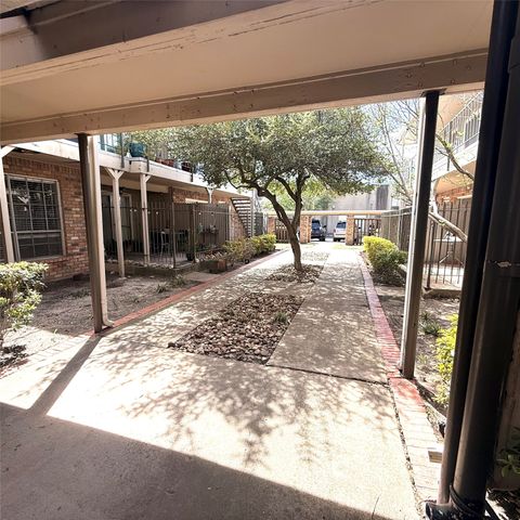 5323 Fleetwood Oaks Avenue 256, Dallas, TX 75235