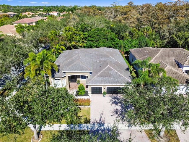 10271 Cypress Lakes Preserve Drive, Lake Worth, FL 33449