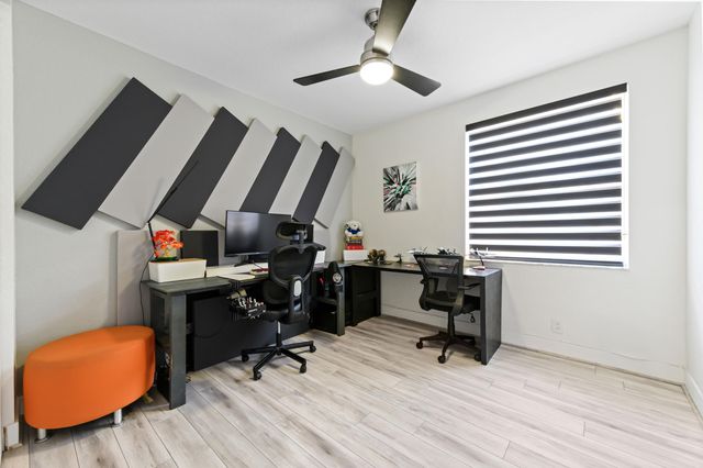 10271 Cypress Lakes Preserve Drive, Lake Worth, FL 33449