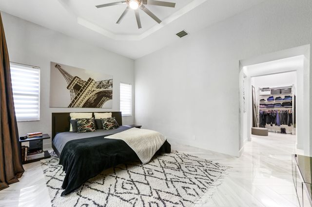 10271 Cypress Lakes Preserve Drive, Lake Worth, FL 33449