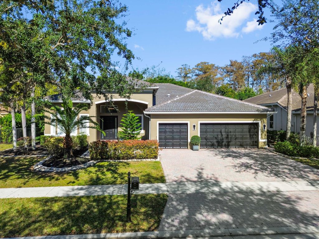 10271 Cypress Lakes Preserve Drive, Lake Worth, FL 33449