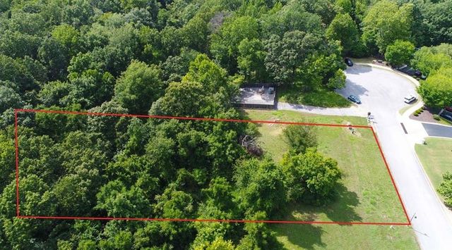 Waterside Court, Fayetteville, AR 72703