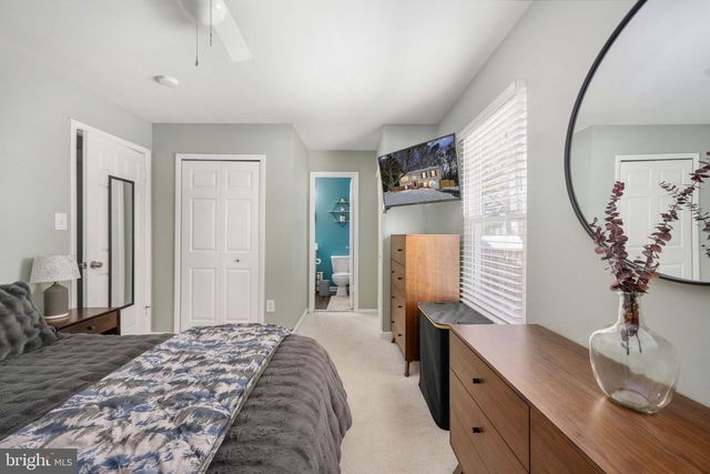 5570 ROWSER DR, Woodbridge, VA 22193