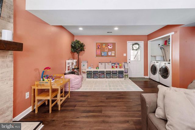 5570 ROWSER DR, Woodbridge, VA 22193