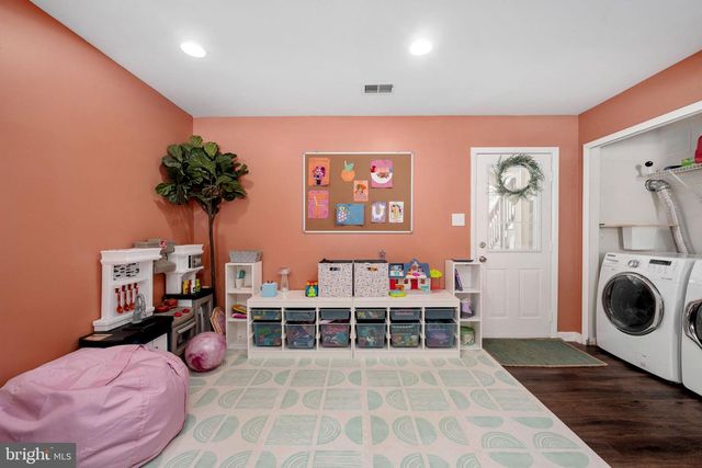 5570 ROWSER DR, Woodbridge, VA 22193