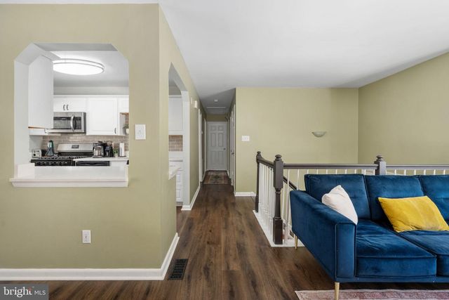 5570 ROWSER DR, Woodbridge, VA 22193