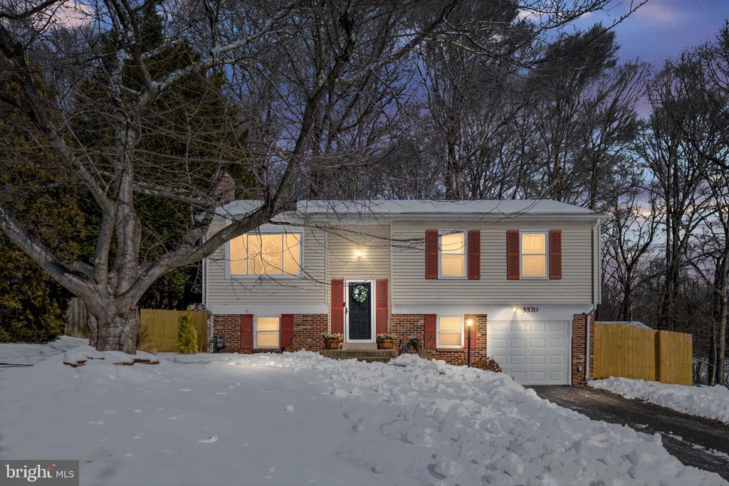 5570 ROWSER DR, Woodbridge, VA 22193