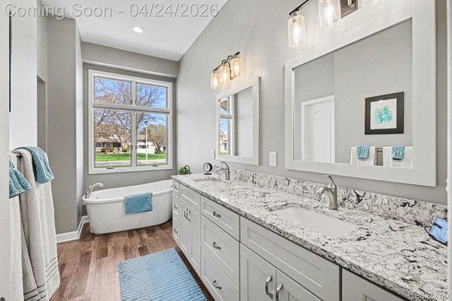 2370 Stonebrook Court, Flint Charter Township, MI 48433