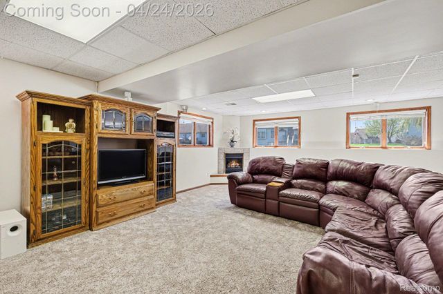 2370 Stonebrook Court, Flint Charter Township, MI 48433